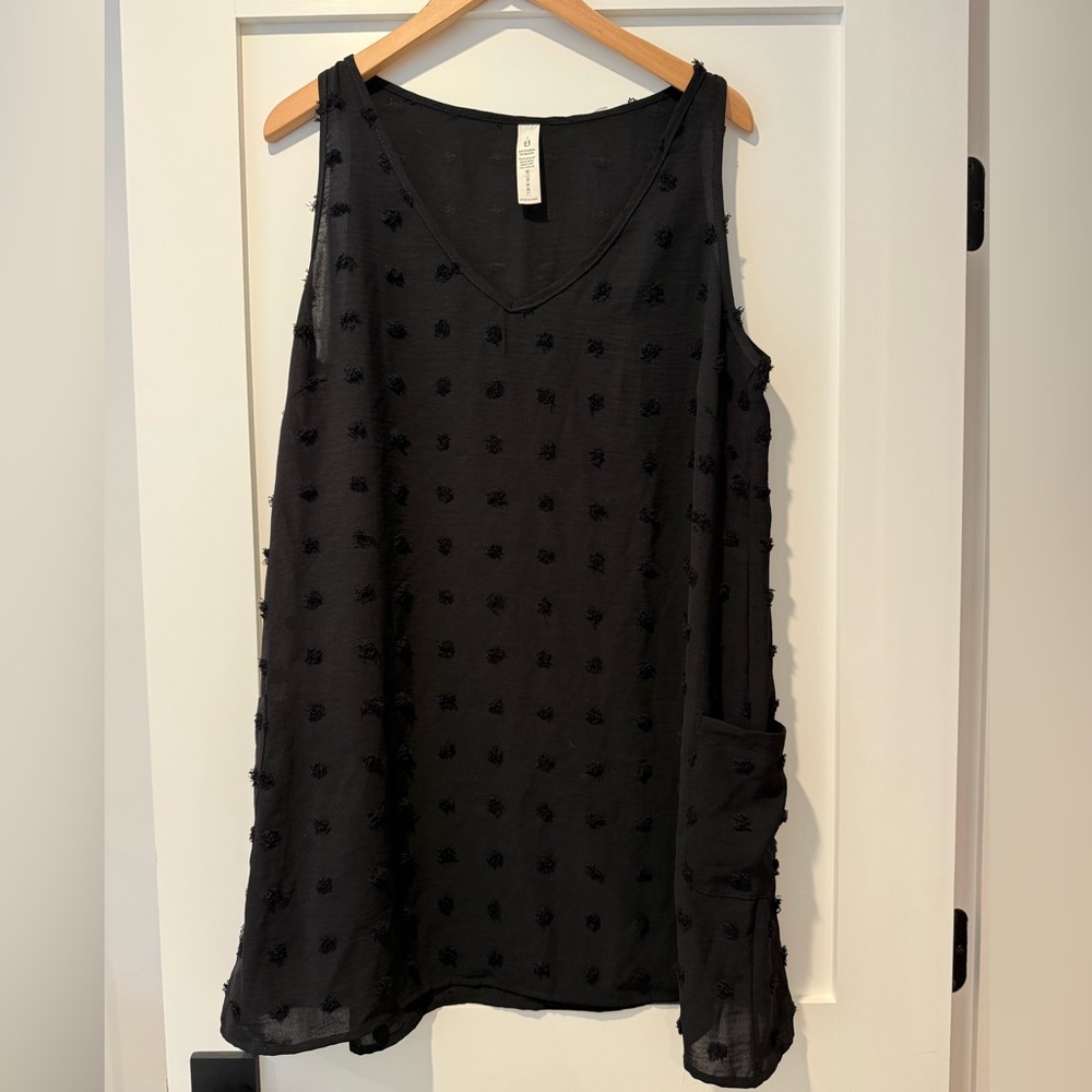 Black Textured Sleeveless Beach Coverup - Size L